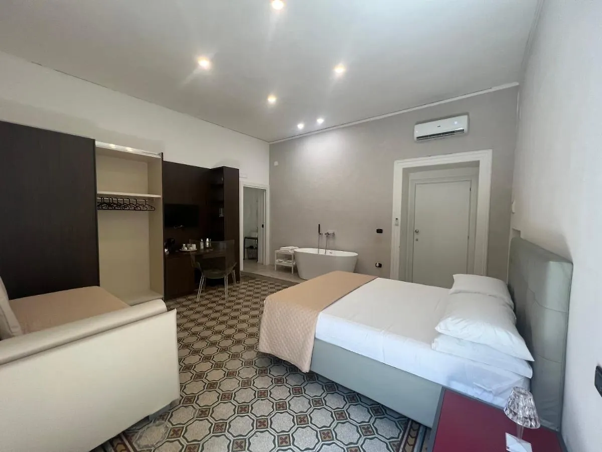 La Piazza Suite Naples 0*,  Italy