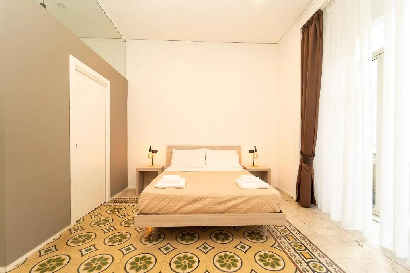 Bed & Breakfast La Piazza Suite Napoli Italia